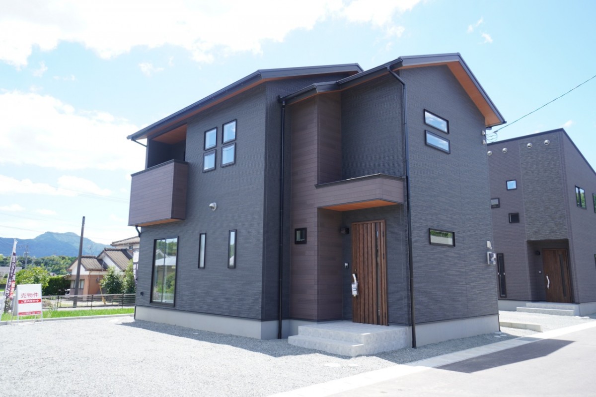 伊万里市　建売　戸建て物件